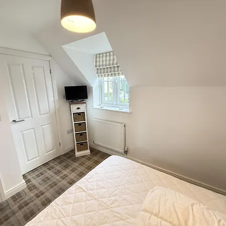 Puffin Perch - Part Of The The Bay Village With Pool, Gym And Direct Access, Pub, Restaurant, Tennis And Meadows Walks * Filey