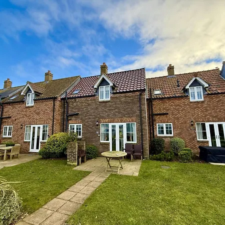 Puffin Perch - Part Of The The Bay Village With Pool, Gym And Direct Access, Pub, Restaurant, Tennis And Meadows Walks *