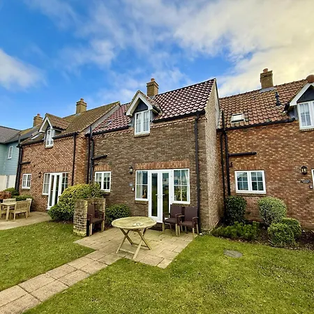 Puffin Perch - Part Of The The Bay Village With Pool, Gym And Direct Access, Pub, Restaurant, Tennis And Meadows Walks Casa de Férias *