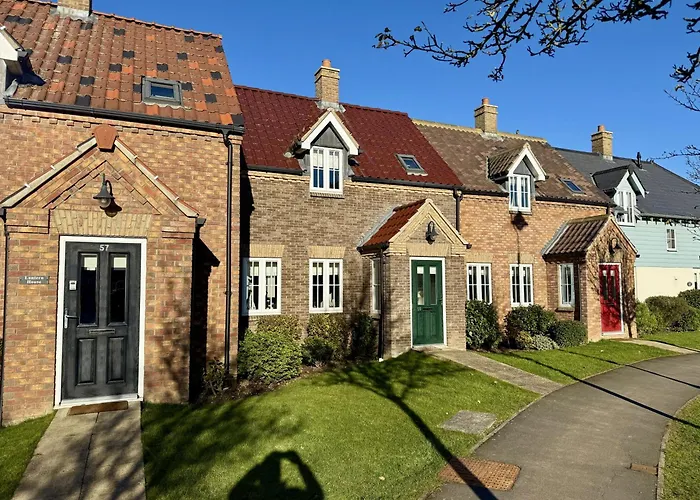 Hébergement de vacances Puffin Perch - Part Of The The Bay Village With Pool, Gym And Direct Access, Pub, Restaurant, Tennis And Meadows Walks *