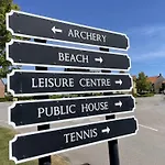 Puffin Perch - Part Of The The Bay Village With Pool, Gym And Direct Access, Pub, Restaurant, Tennis And Meadows Walks Vakantiehuis